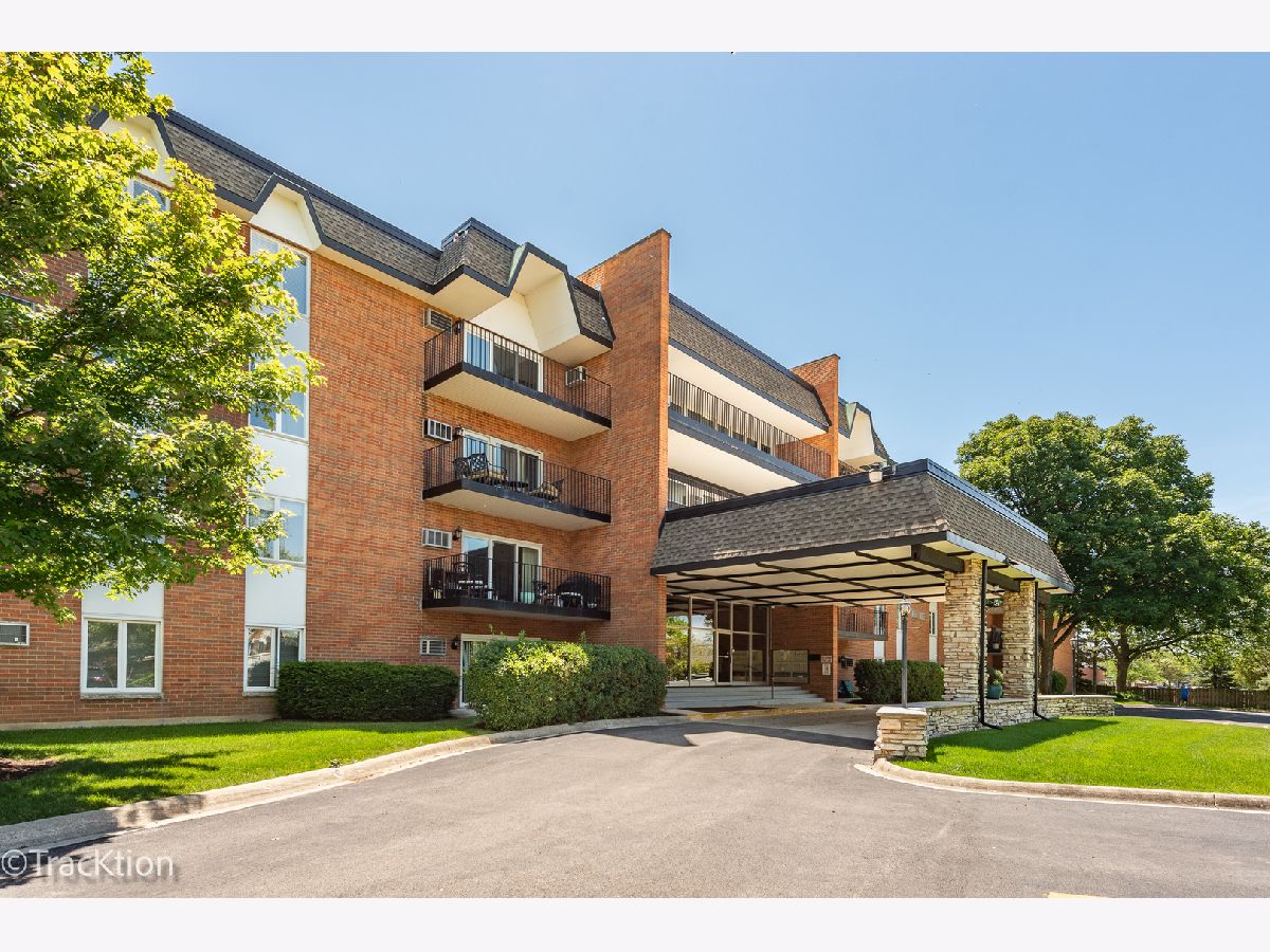 Condominiums Sold Westbrook South Downers Grove Illinois, 4221 Saratoga
