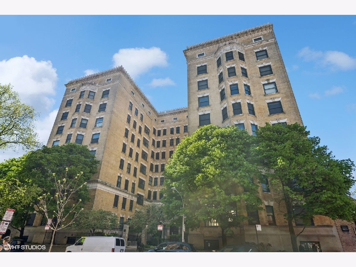 Condominiums Sold Greenbriar Chicago Illinois, 559 Surf