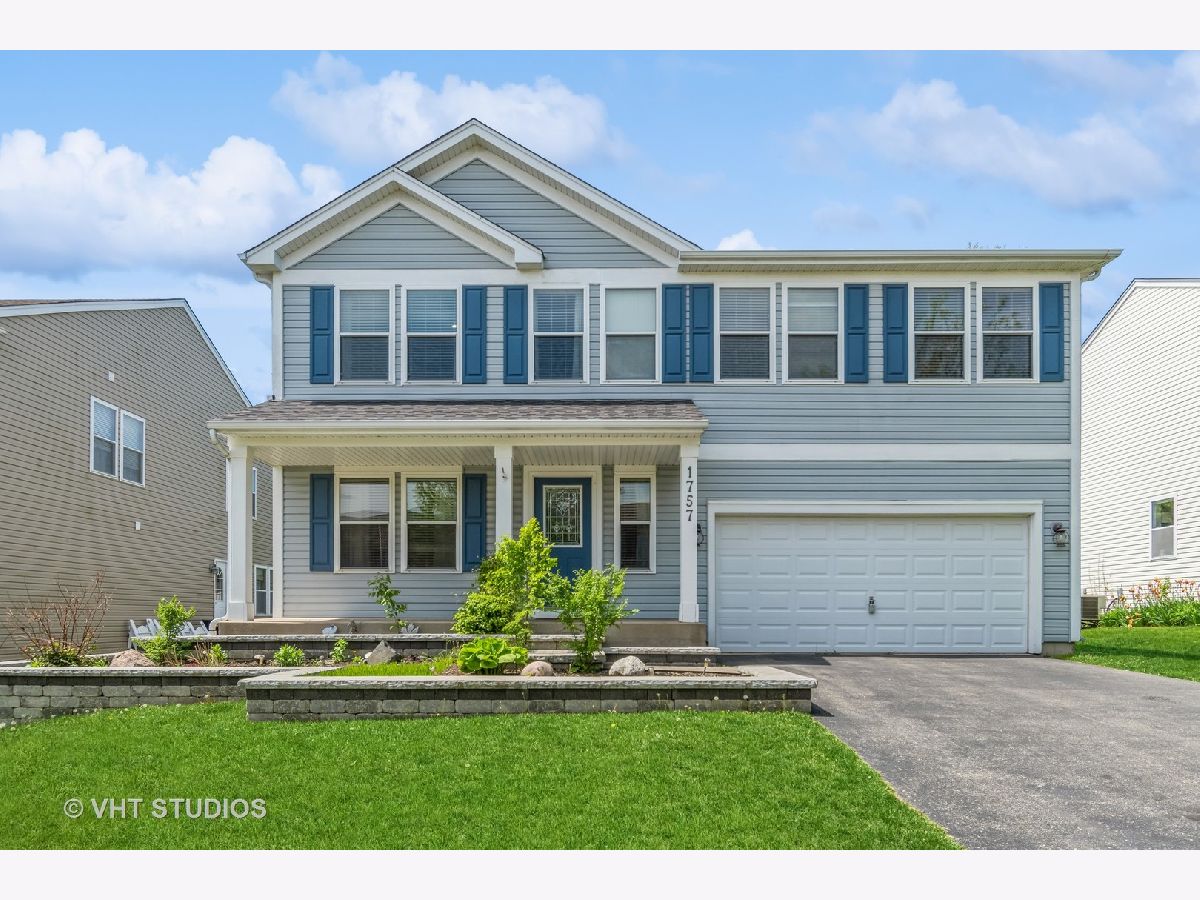 Homes & Condos & Townhomes Sold Fairfield Way Montgomery Illinois, 1757 Stonegate