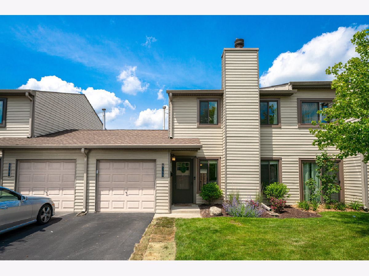 Townhomes & Condos Sold Springside Downers Grove Illinois, 6350 Hathaway