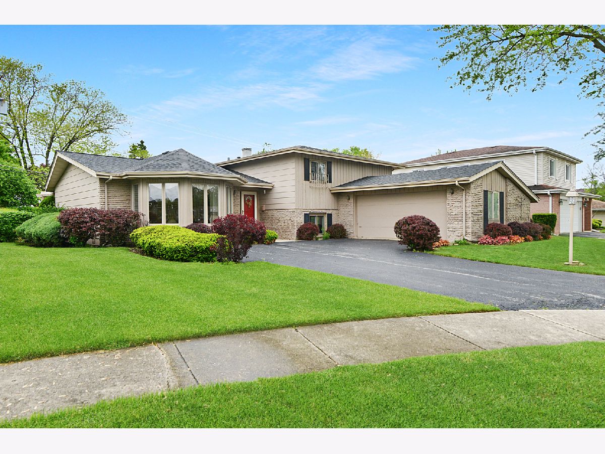 Homes Sold Pioneer Park Addison Illinois, 1148 Westwood