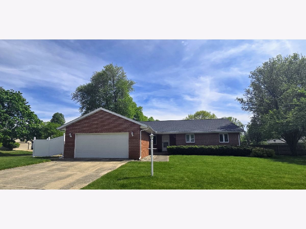 Condominiums & Homes Sold Morissey Park Champaign Illinois, 1507 Harrington