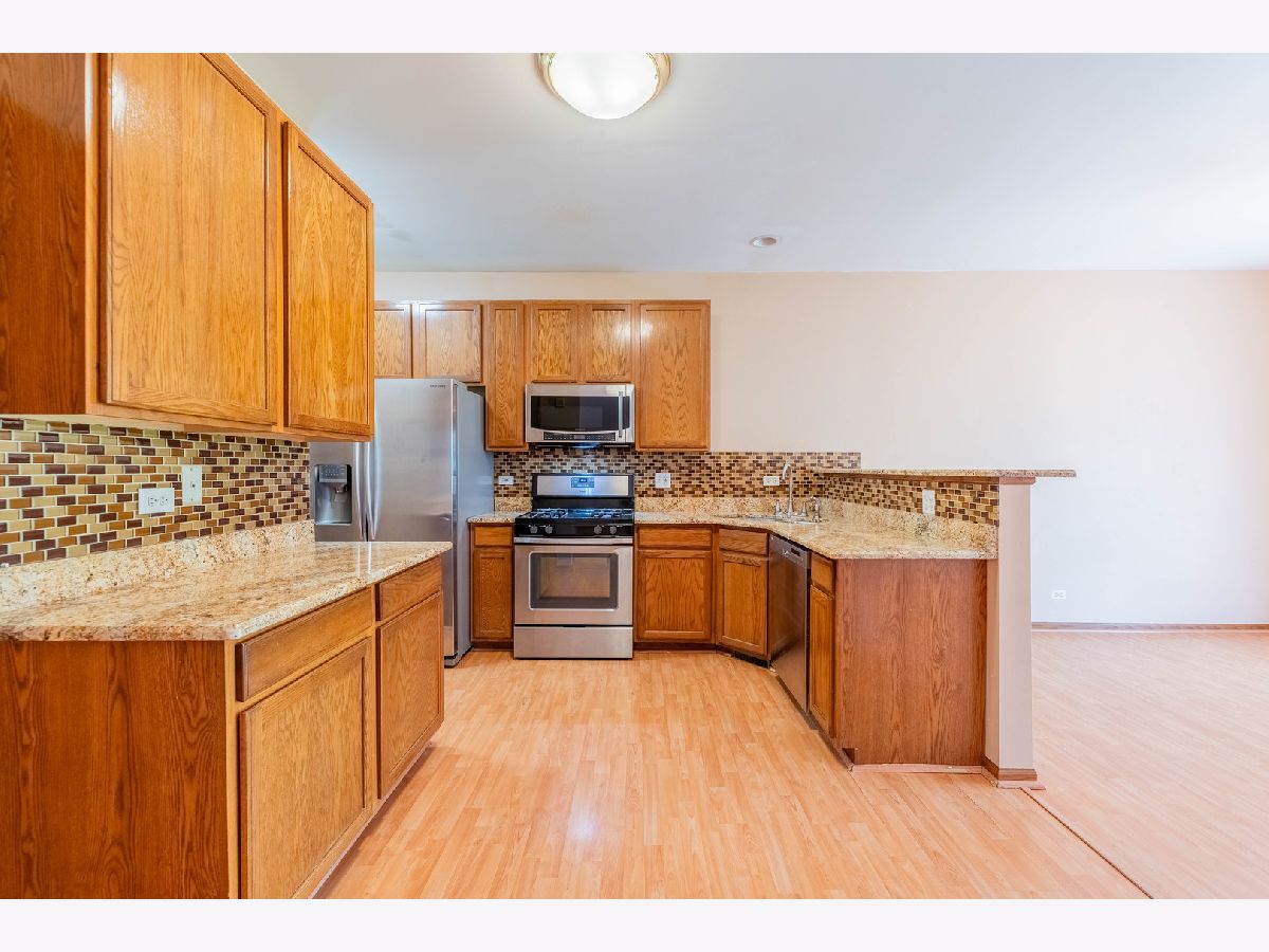 Townhomes & Condos Rented Southwicke Streamwood Illinois, 23 Southwicke