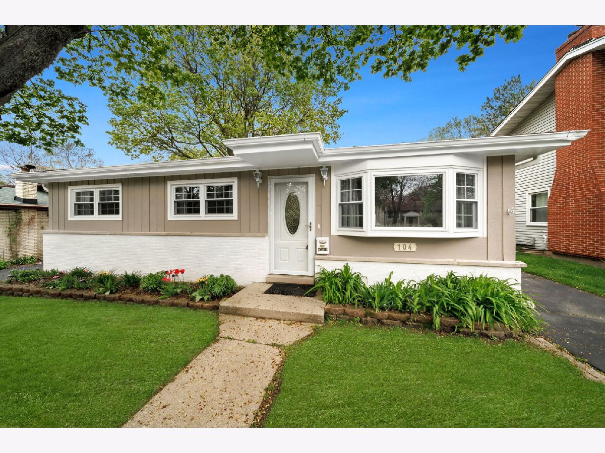 Homes Sold Buckley Hills Waukegan Illinois, 104 Birch