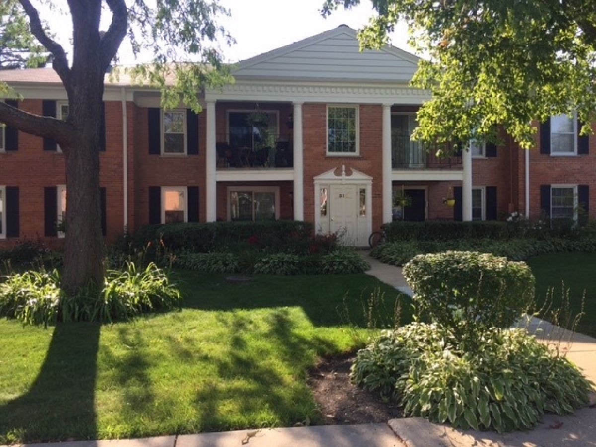 Condos & Townhomes Sold Shorely Woods Barrington Illinois, 510 Shorely