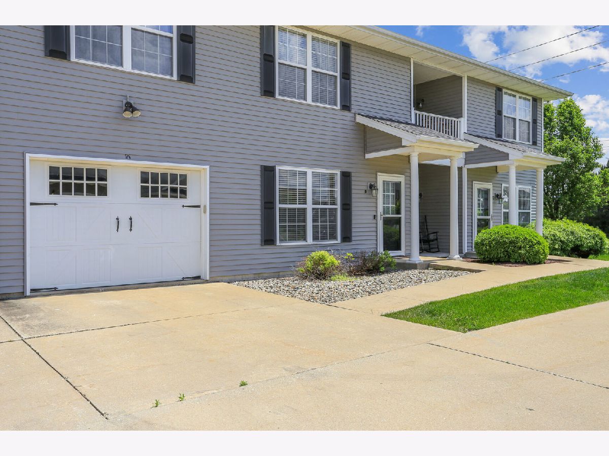 Condos & Townhomes Sold The Courtyards Savoy Illinois, 103 Yorkminster