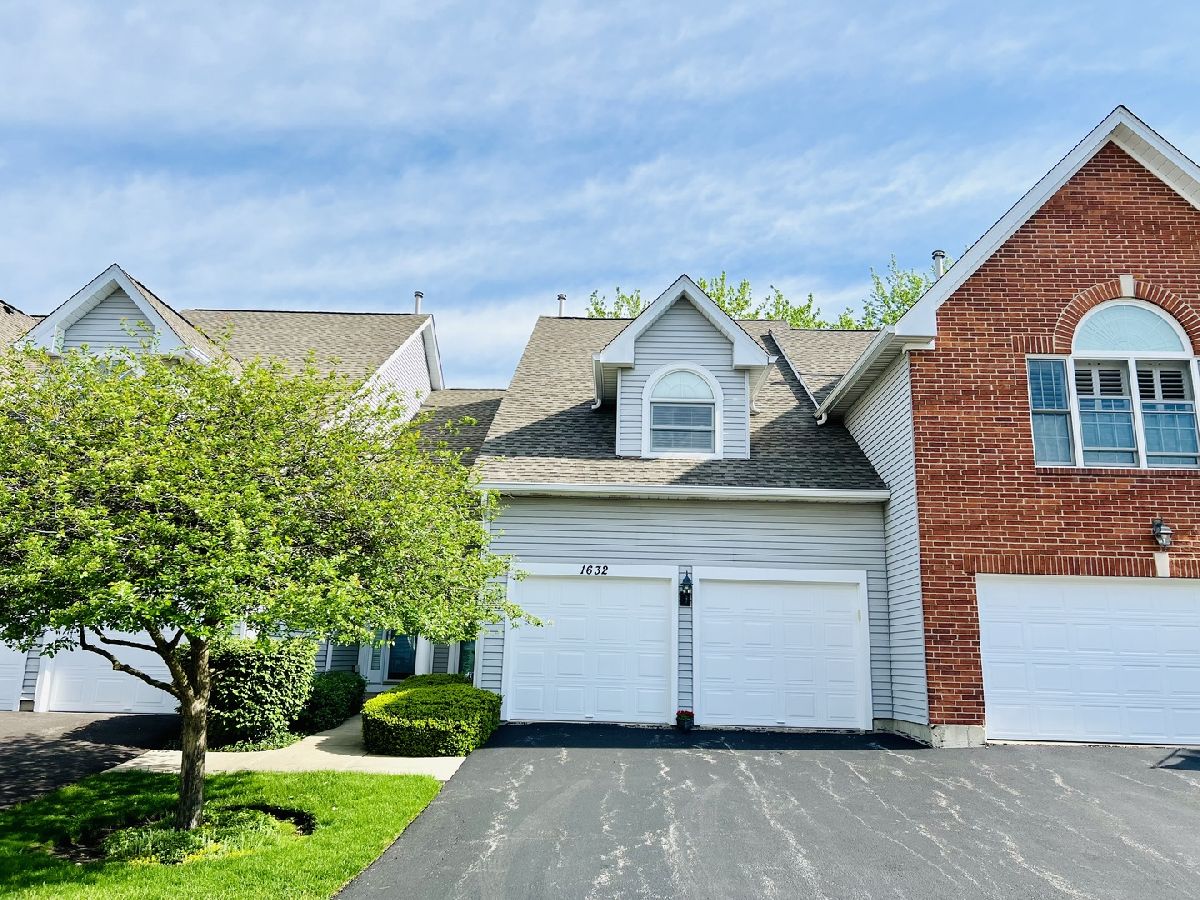 Townhomes Sold Ethans Glen Palatine Illinois, 1632 Ethans Glen