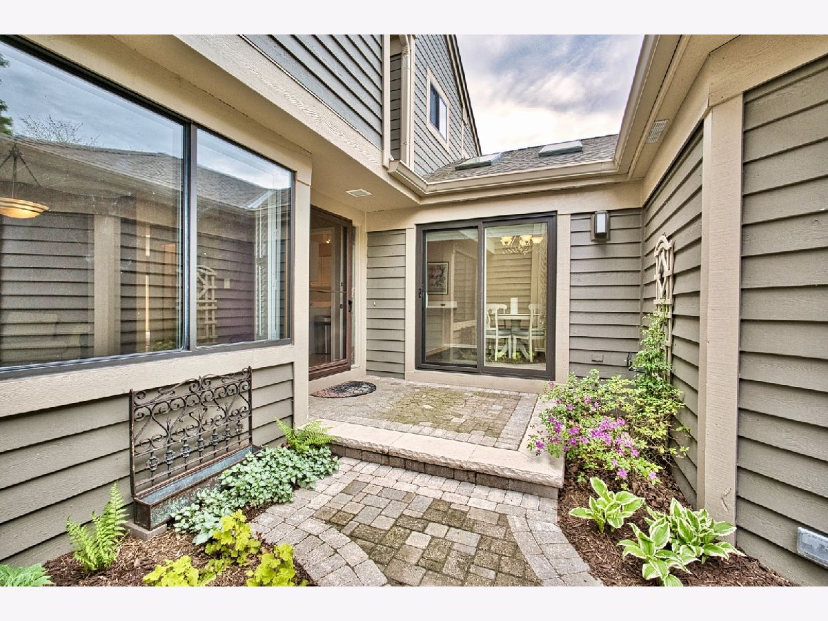 Condos & Townhomes Sold Lake Barrington Shores Barrington Illinois, 505 White Oak