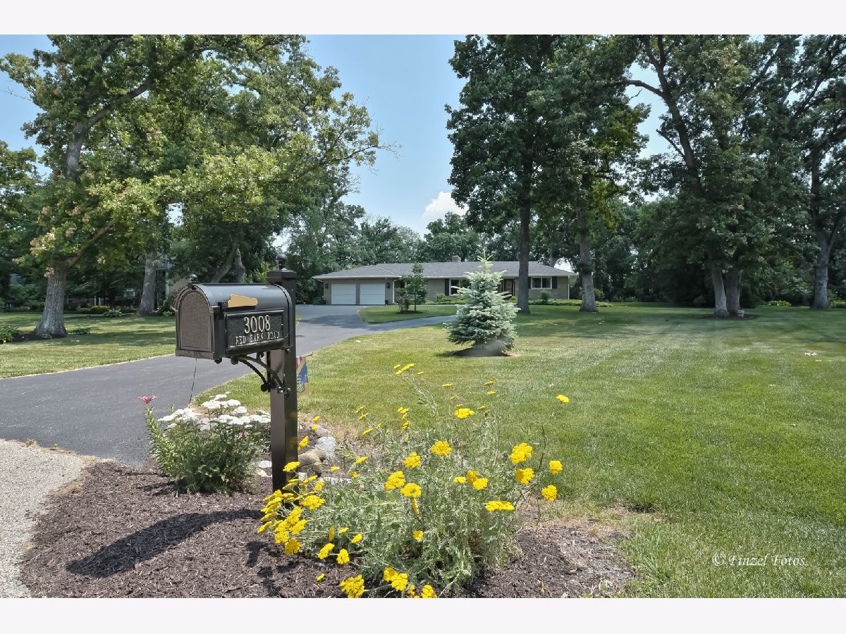 Homes Sold Windy Knoll Crystal Lake Illinois, 3008 Red Barn