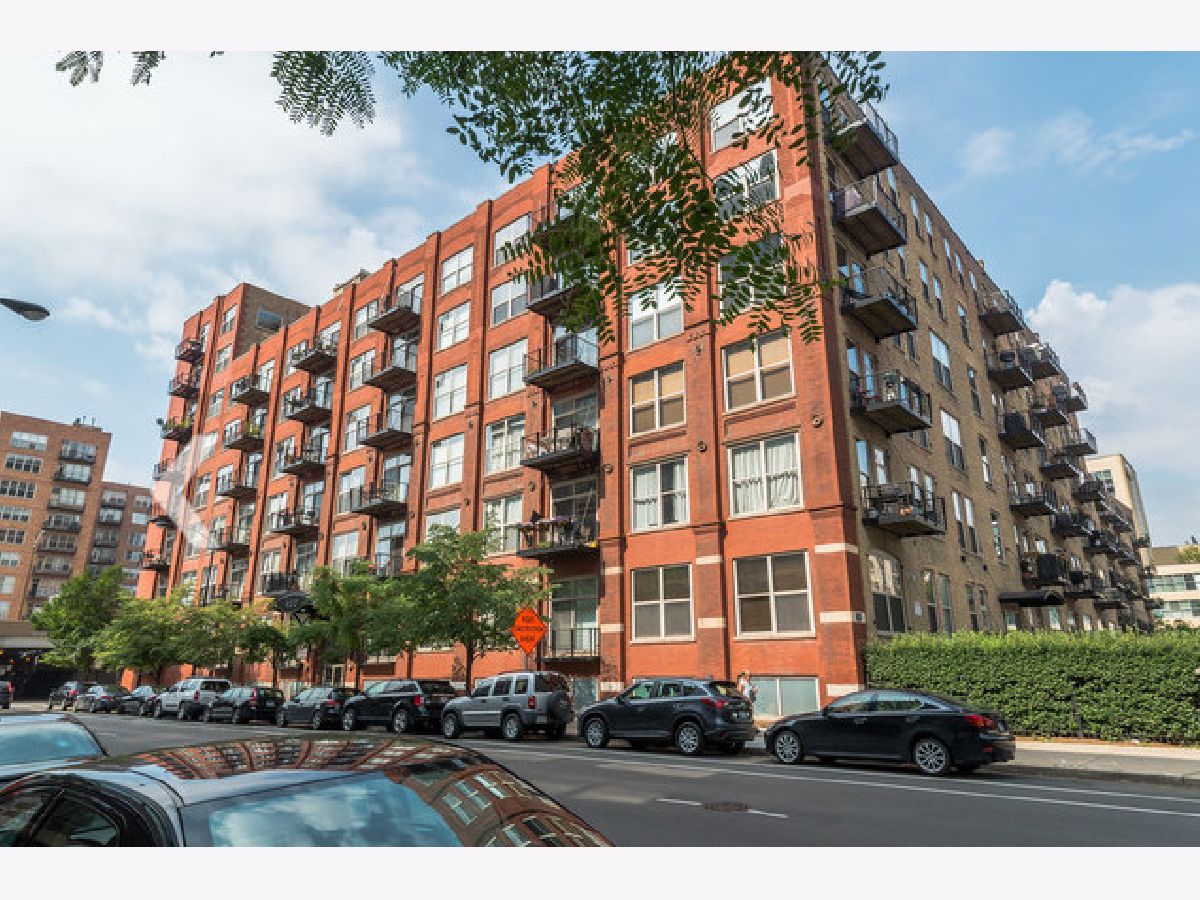 Condominiums Rented Gotham Lofts Chicago Illinois, 420 Clinton