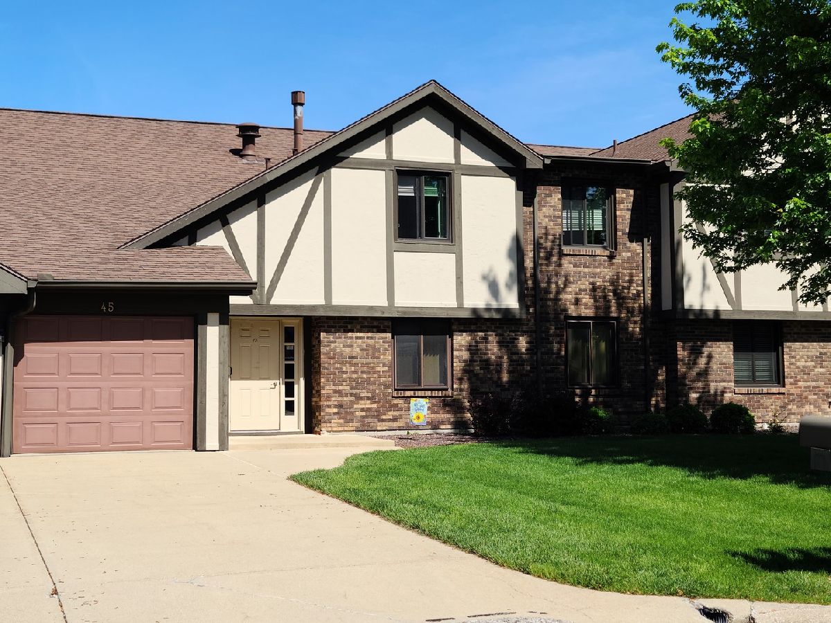 Condos & Townhomes Sold Brandywine Bloomington Illinois, 46 Brandywine