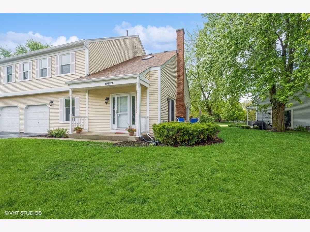 Townhomes & Condos & Homes Sold Woodcreek Huntley Illinois, 11617 Pine