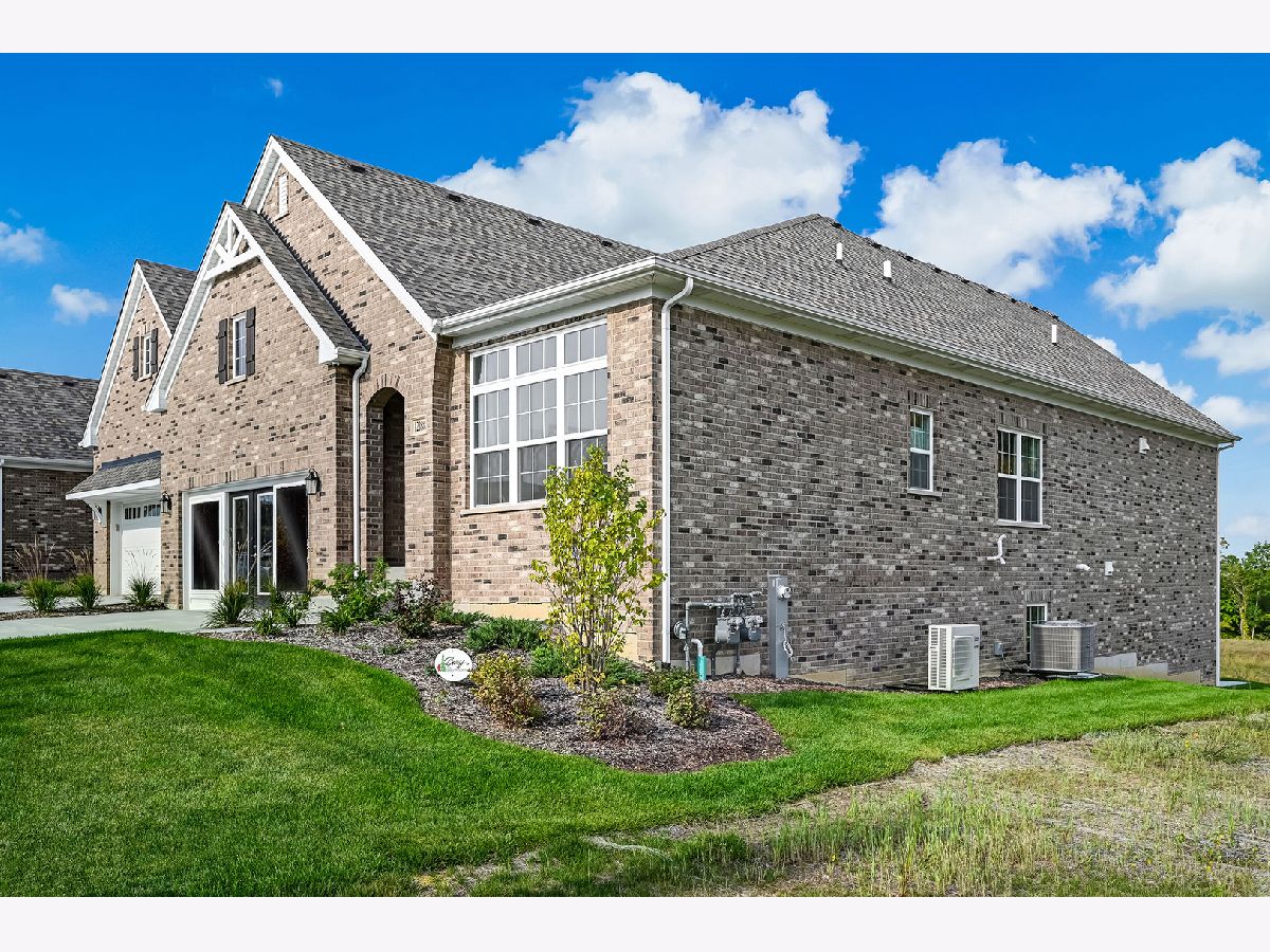 Condos & Townhomes & Homes Sold Copper Ridge Lemont Illinois, 12188 Copper Ridge