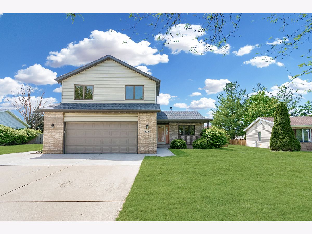 Condos & Townhomes & Homes Sold Old Plank Road Estates Joliet Illinois, 1214 Norley