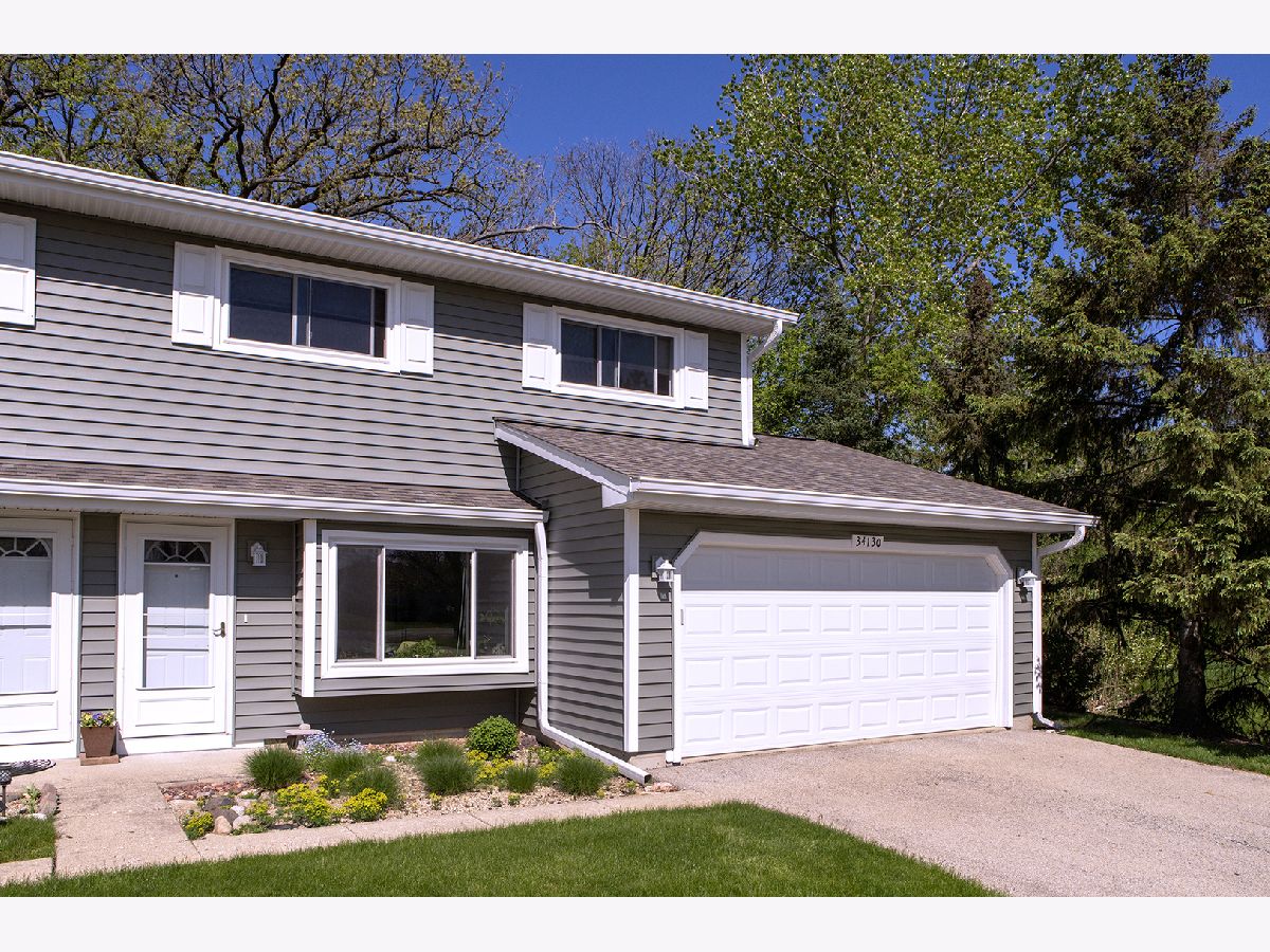 Townhomes & Condos Sold Woodland Hills Gurnee Illinois, 34130 White Oak