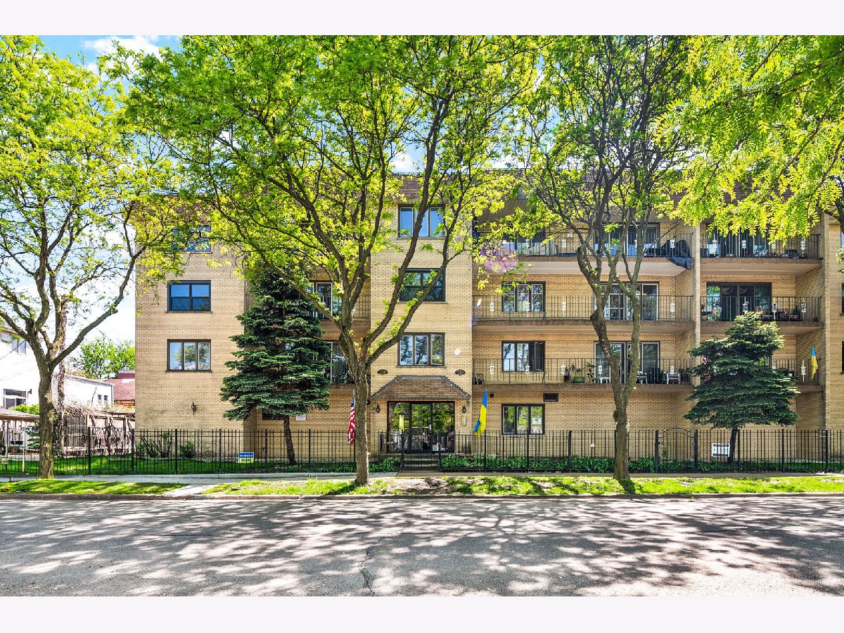Condos & Townhomes & Homes Sold Ukrainian Village Chicago Illinois, 2221 Superior