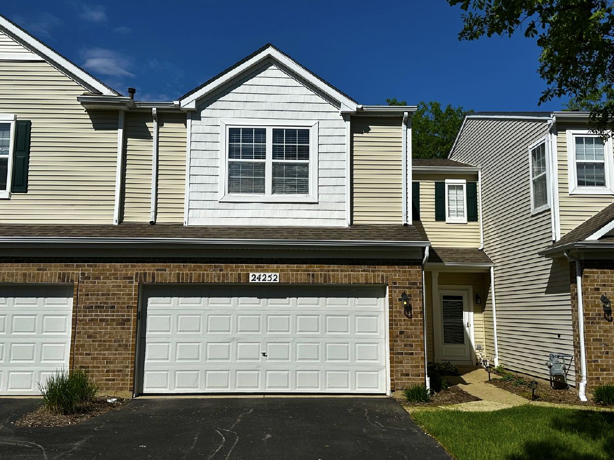 Homes & Townhomes Rented Crossings At Wolf Creek Plainfield Illinois, 24252 Leski