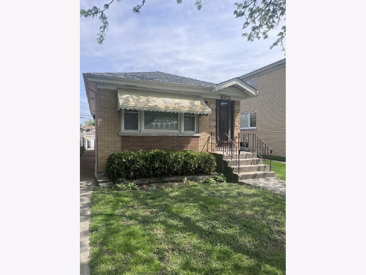 Homes Rented Union Ridge Chicago Illinois, 6912 Higgins