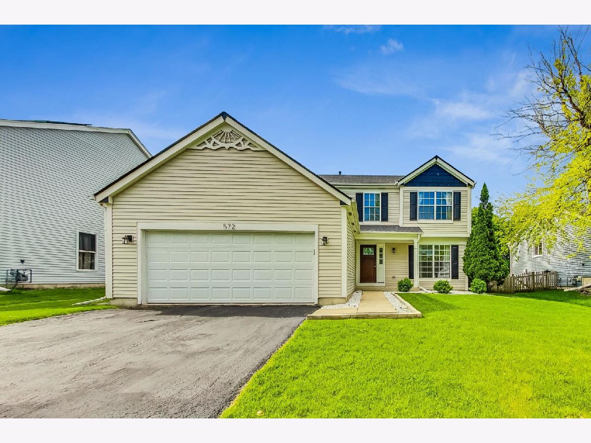 Homes Sold Bloomfield Village Bolingbrook Illinois, 572 Larkspur