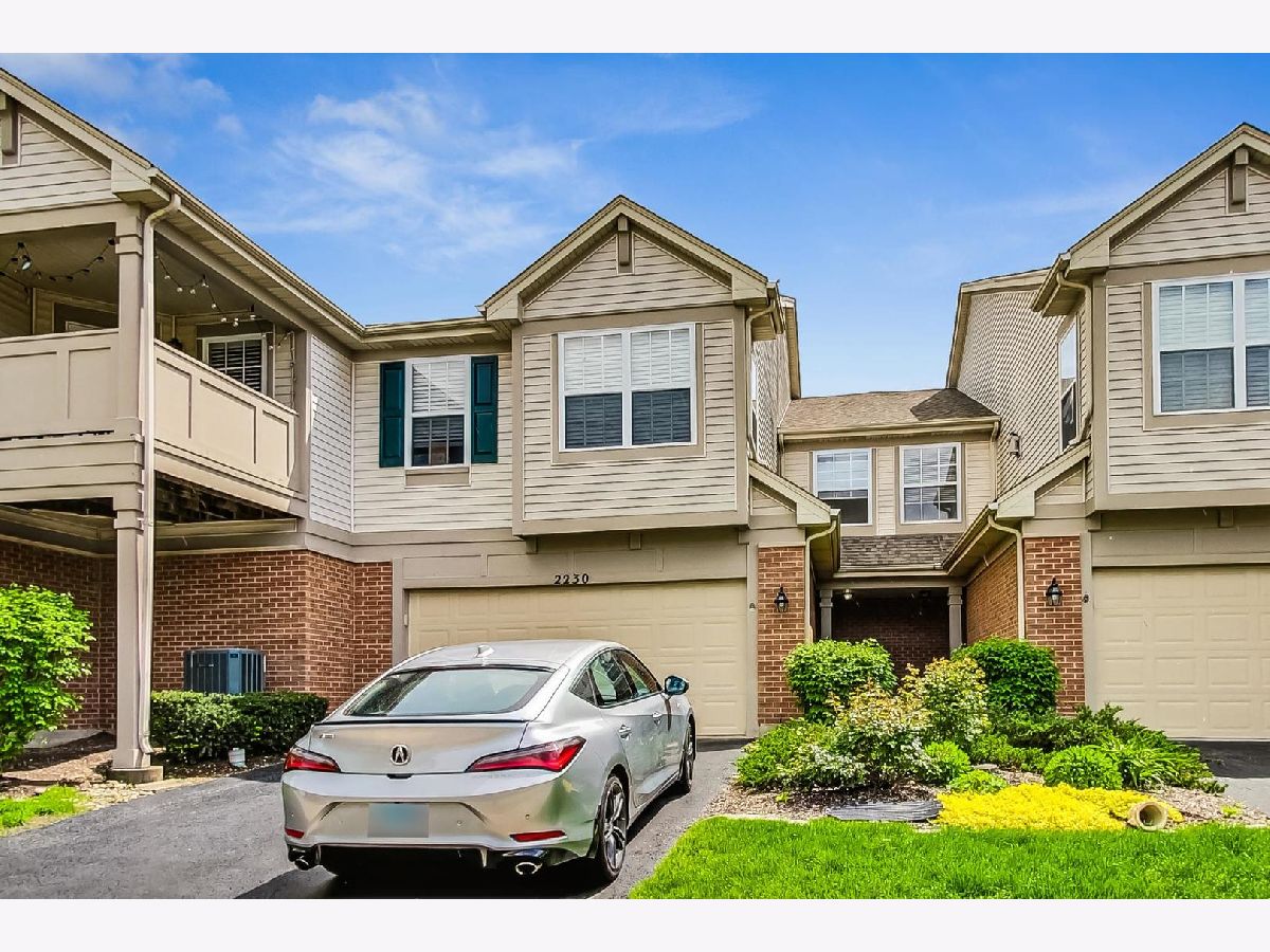 Townhomes & Condos & Homes Sold Greenwich Square Geneva Illinois, 2230 Rockefeller