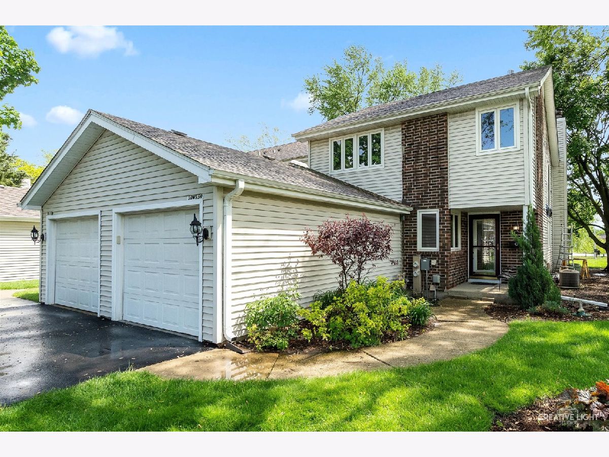 Townhomes & Homes Sold Country Lakes Naperville Illinois, 30W359 Oakmont