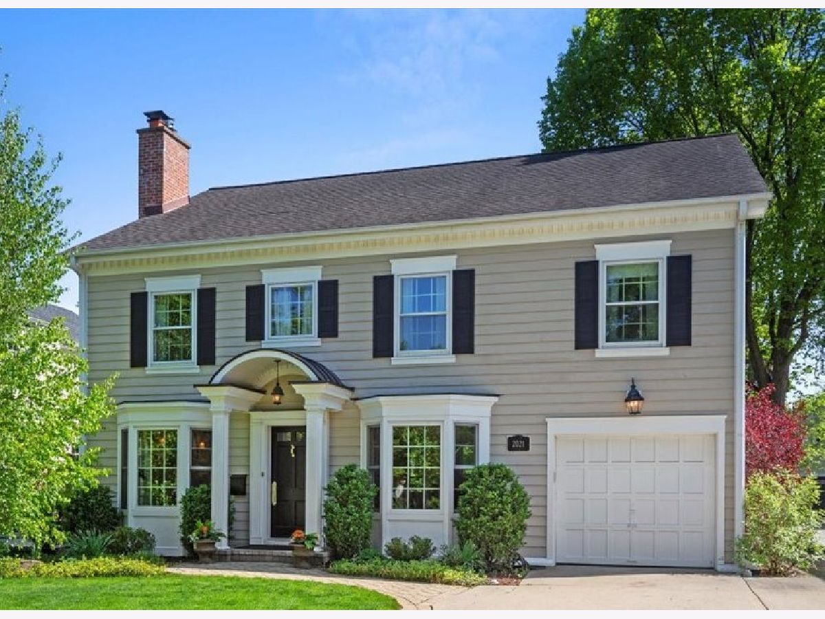 Homes & Condos & Townhomes Sold Swainwood Glenview Illinois, 2021 Prairie