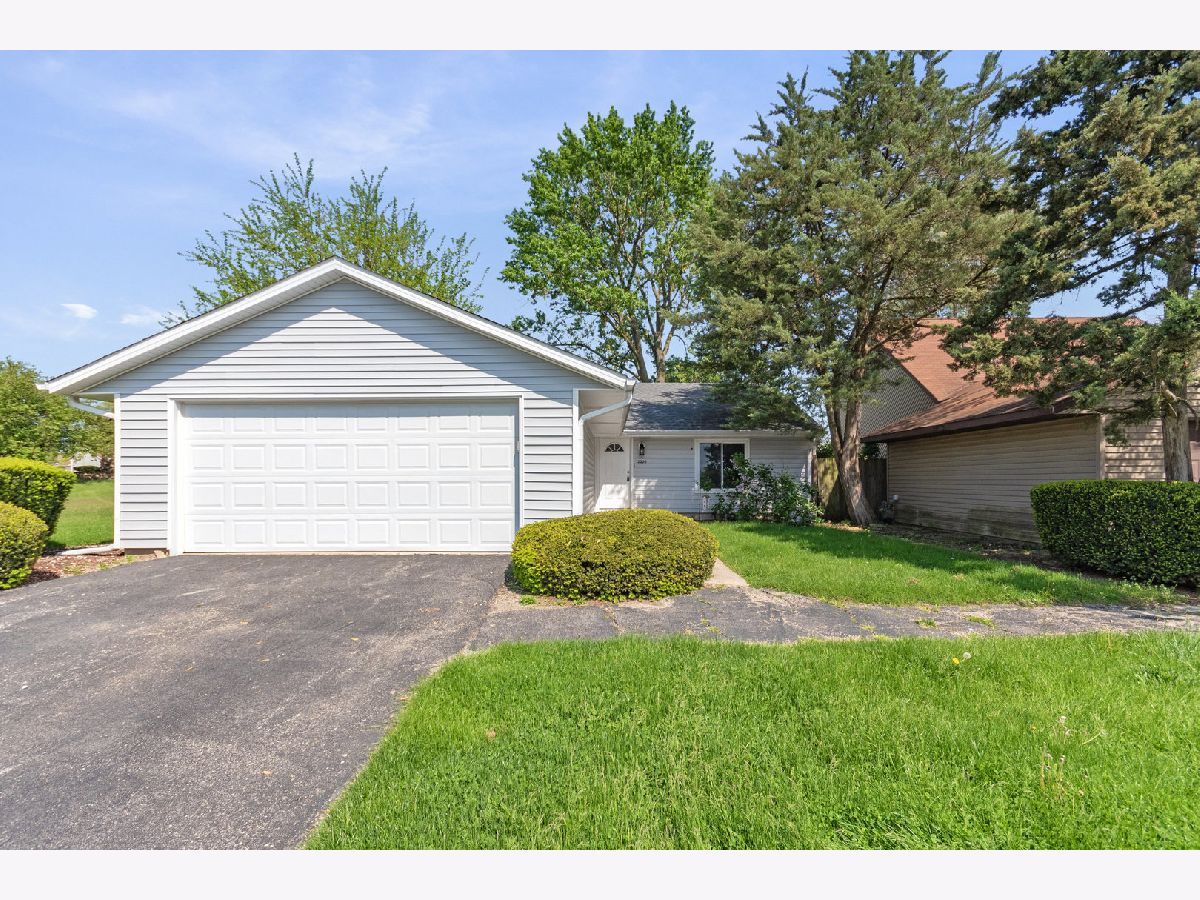 Townhomes & Condos & Homes Sold The Village Crest Hill Illinois, 2220 Jasmine