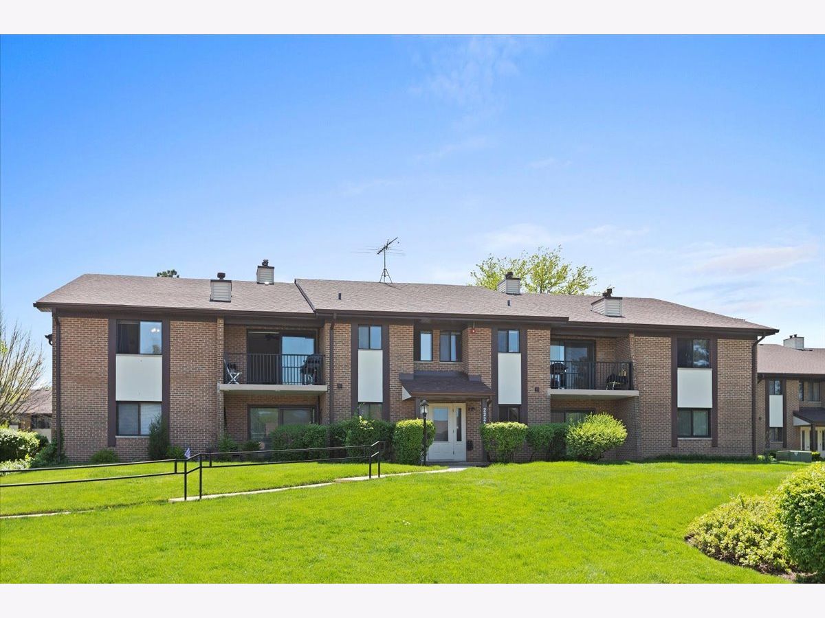 Condominiums Sold Piers Ii Woodridge Illinois, 2225 Wharf