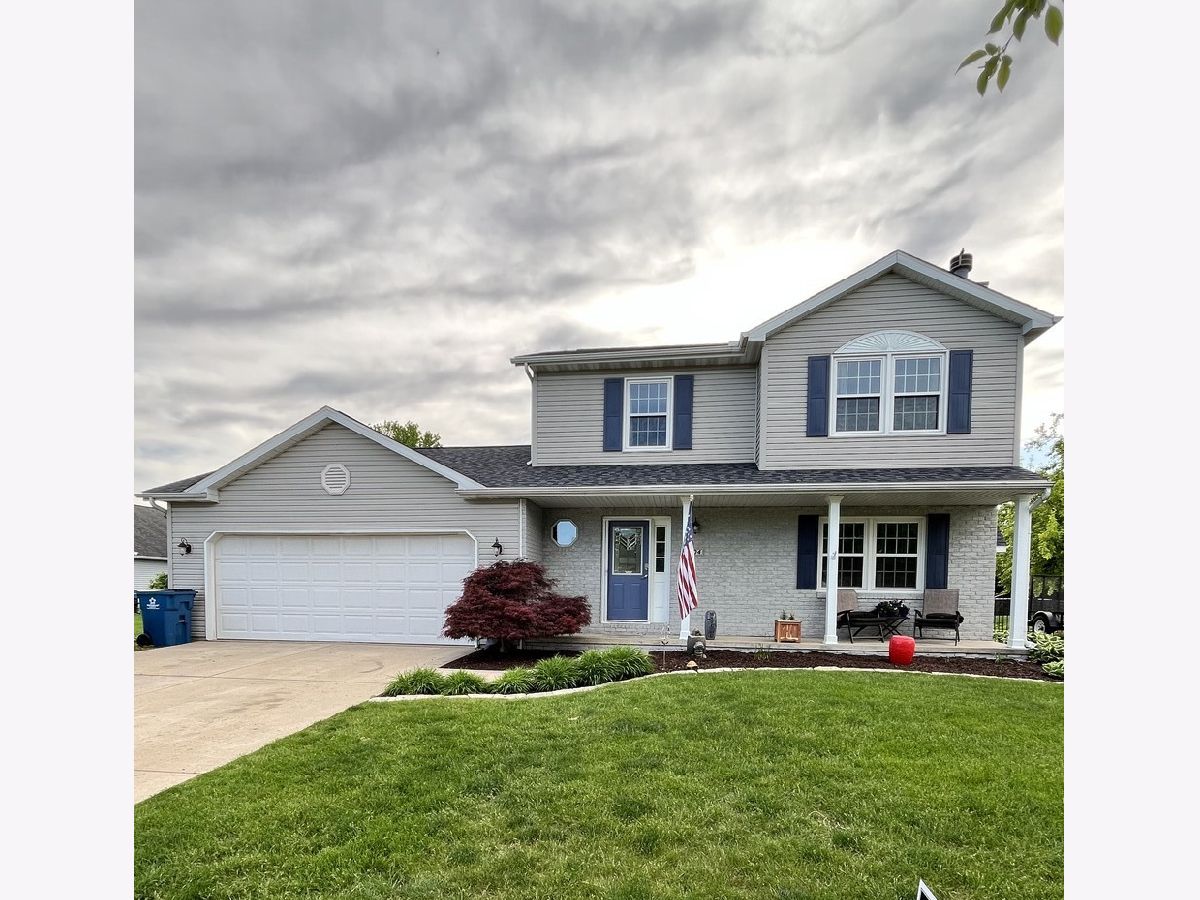 Homes Sold Havens Grove Hudson Illinois, 704 Platt