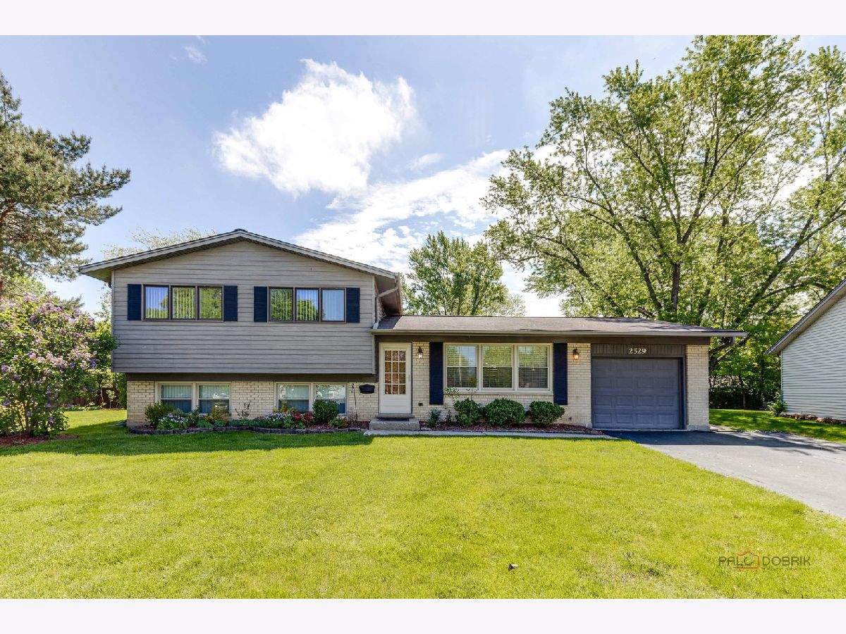 Homes Sold Berkley Square Arlington Heights Illinois, 2529 Walnut