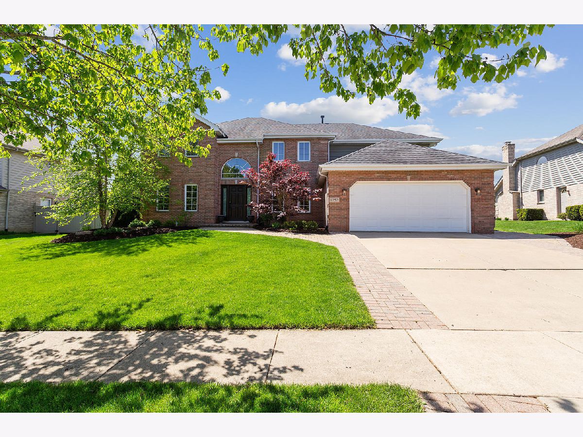 Homes Sold Abbey Oaks Lemont Illinois, 1252 Camelot