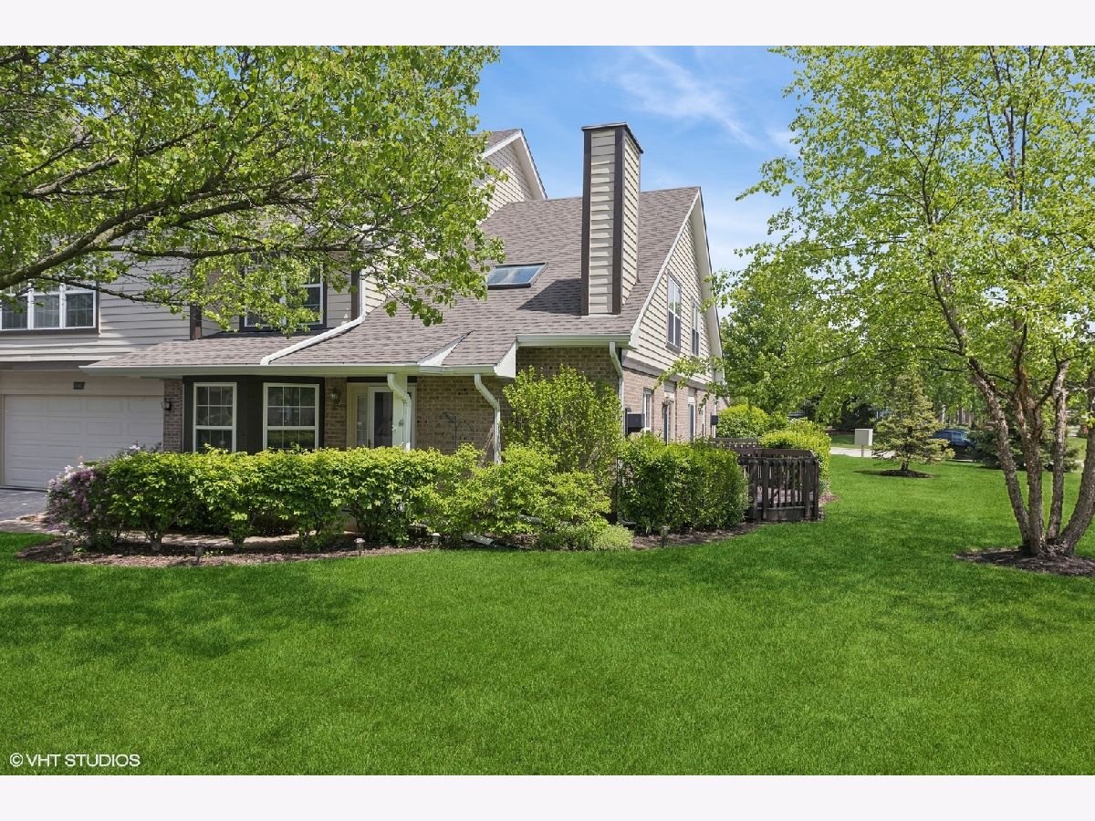 Townhomes Sold Bailey Park Darien Illinois, 8060 Capra