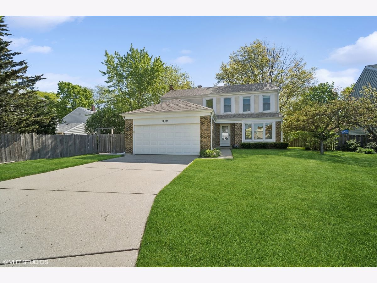 Homes Sold Devonshire Buffalo Grove Illinois, 1209 Dannet