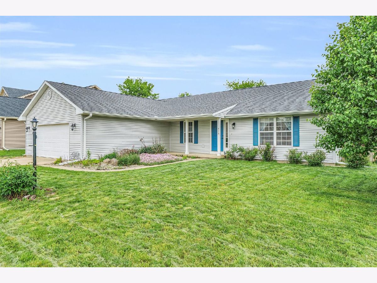 Homes & Condos & Townhomes Sold Prairie Fields Savoy Illinois, 102 Prairie Rose