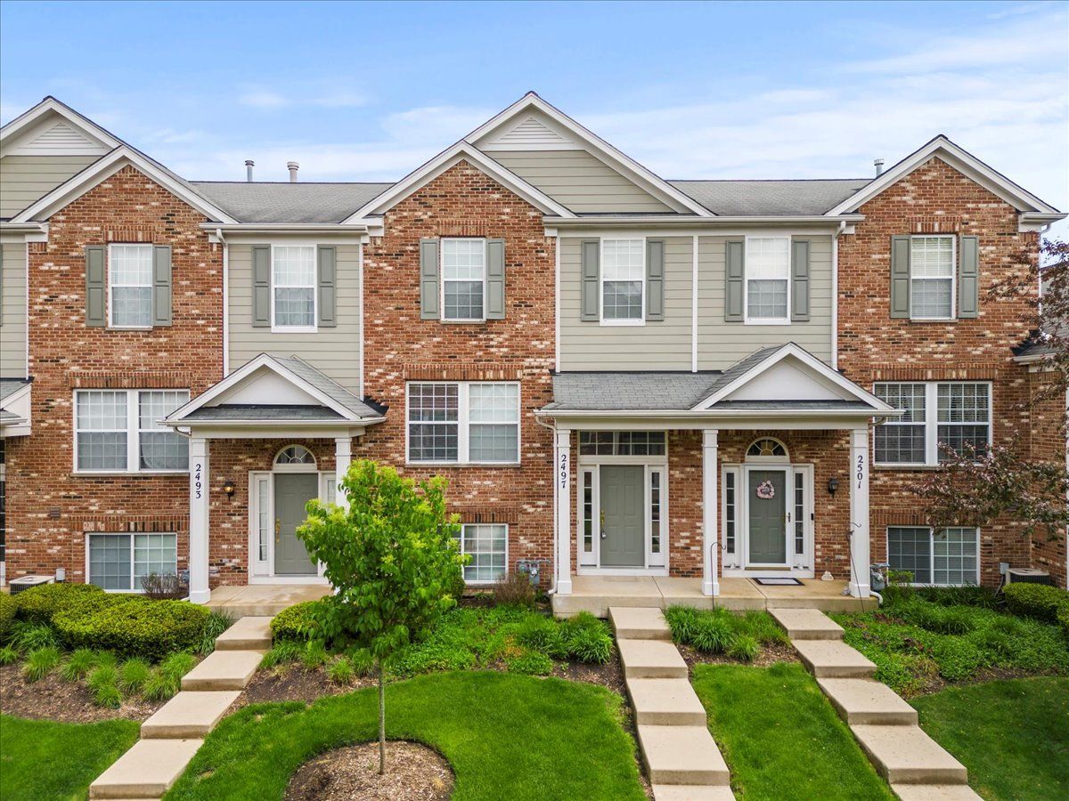 Townhomes Sold The Reserve Of Elgin Elgin Illinois, 2497 Emily