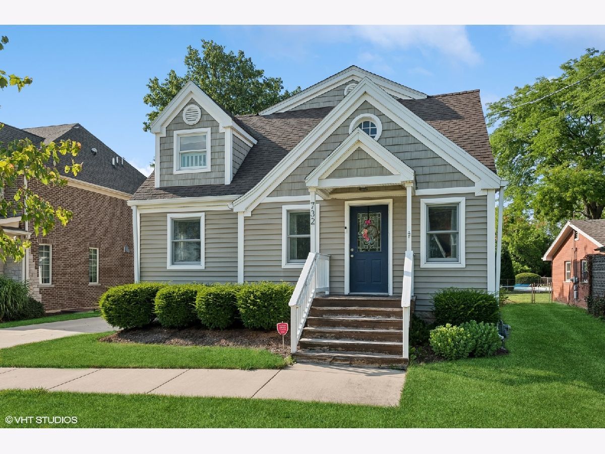 Homes Sold Yorkfield Elmhurst Illinois, 15W732 Lexington