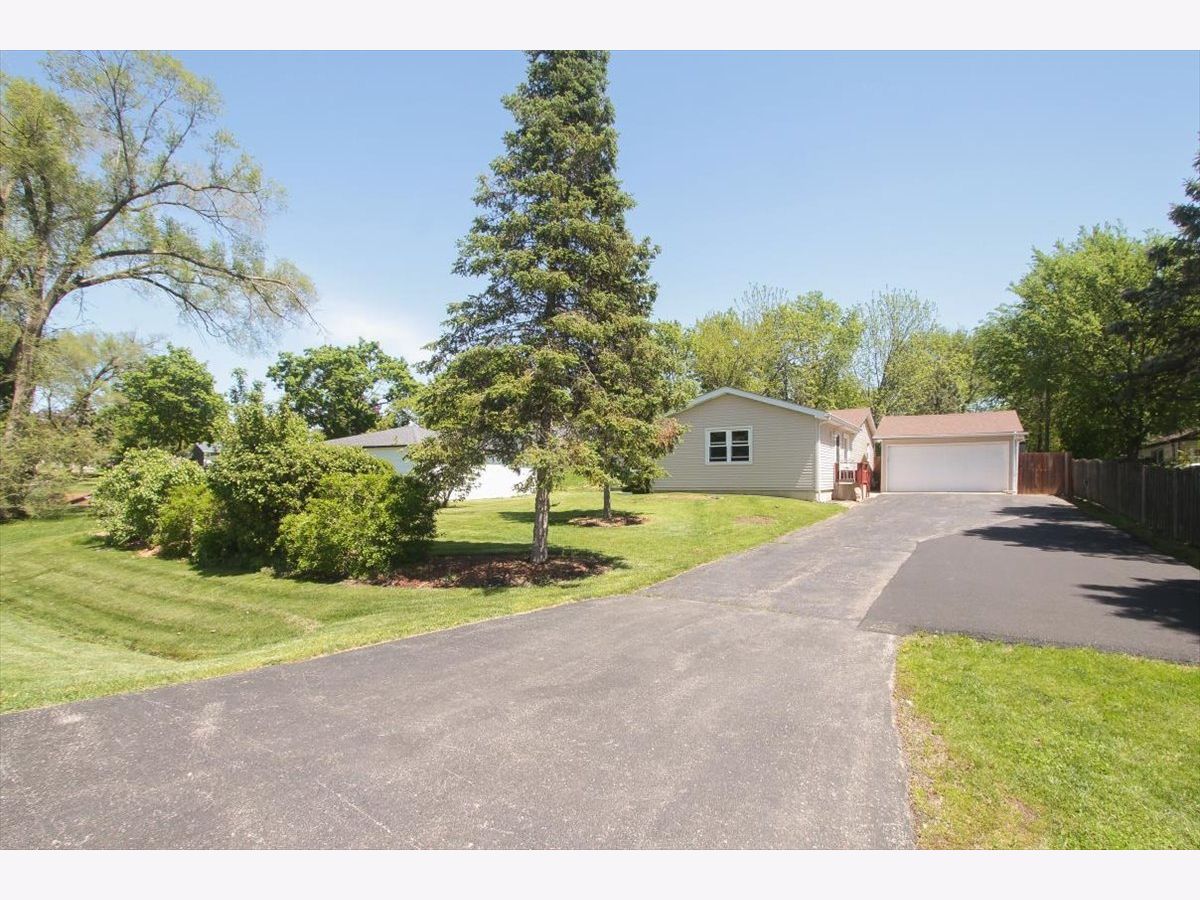 Homes & Condos & Townhomes Sold Fox Lake Hills Lake Villa Illinois, 37309 Fairview