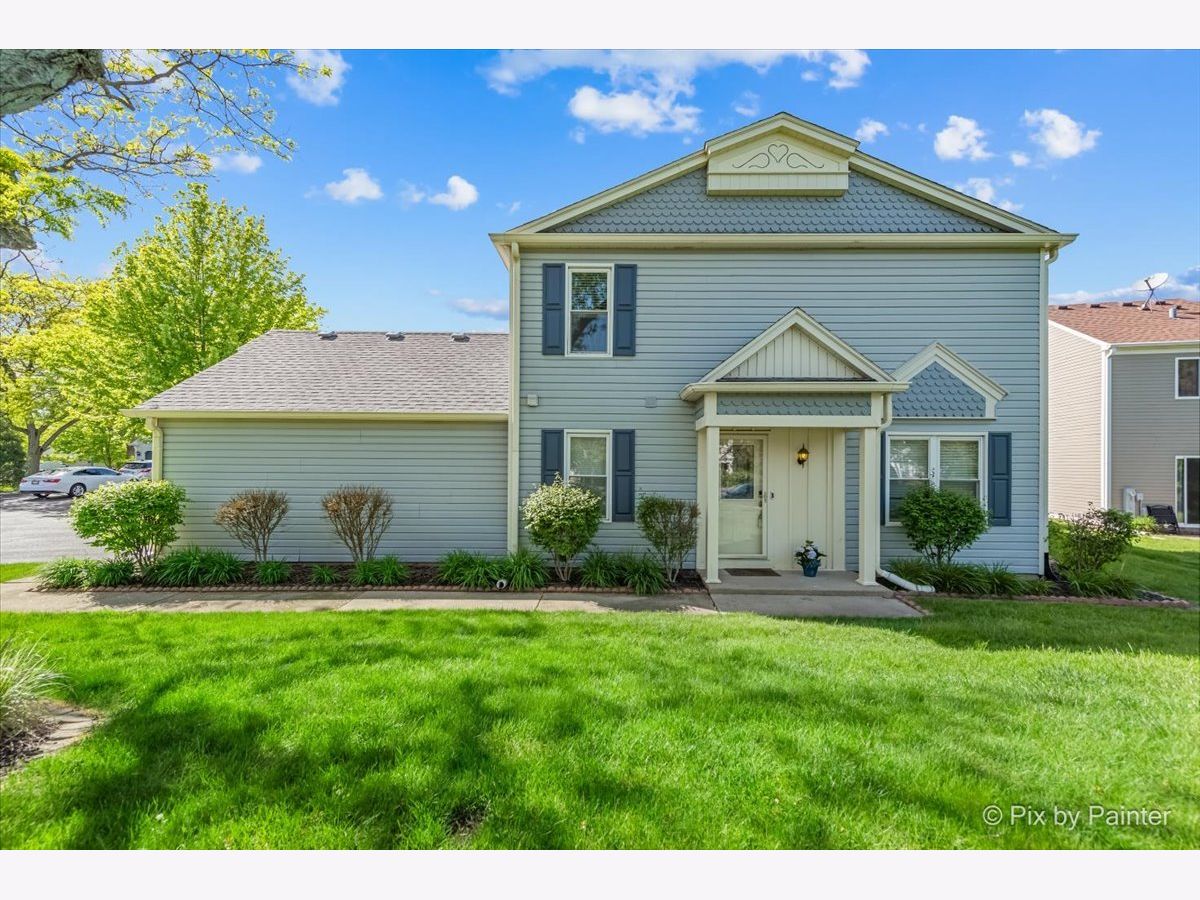 Townhomes Sold Country Oaks Aurora Illinois, 2626 Prairieview South