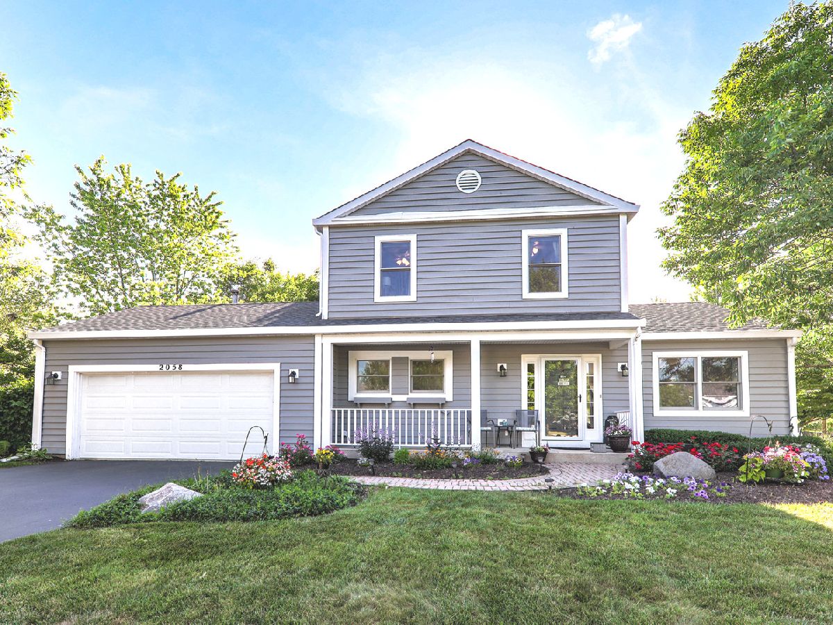 Homes & Condos & Townhomes Rented University Heights Naperville Illinois, 2058 University