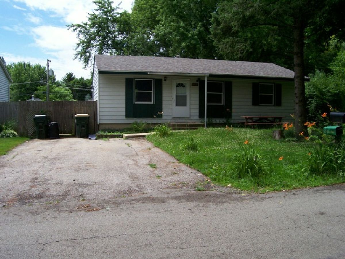 Homes Rented Highland Shores Wonder Lake Illinois, 8715 Acorn Path