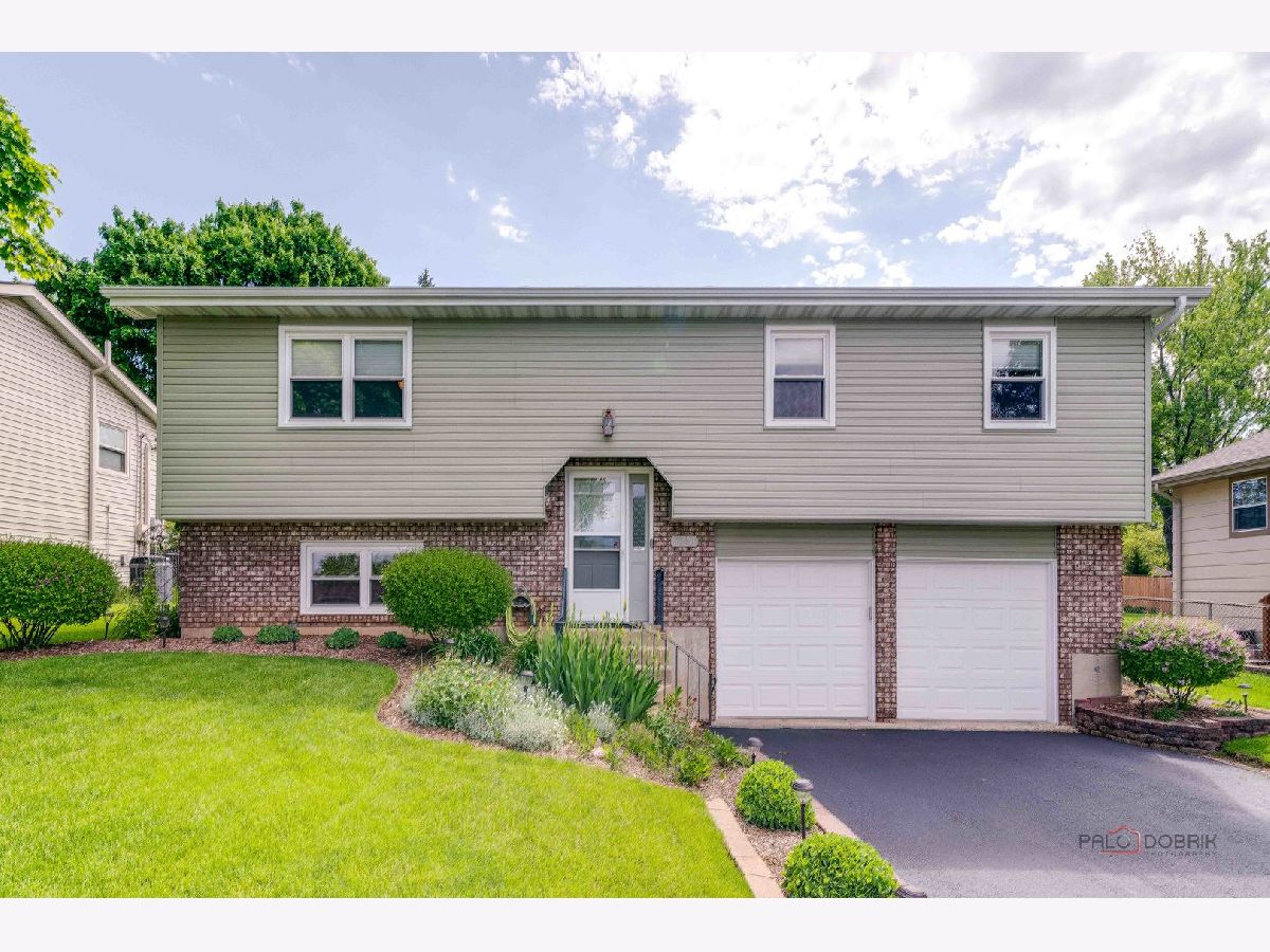 Homes Sold Silver Lake Cary Illinois, 6720 Hunters Path