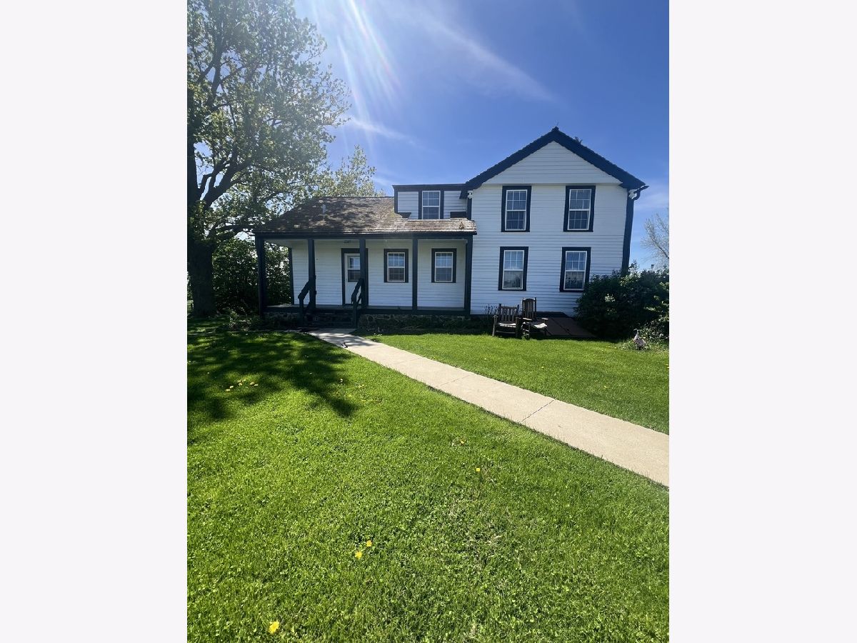  Rented Old Mill Creek Illinois, 18120 Kelly