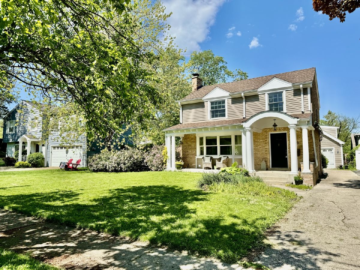 Homes & Condos & Townhomes Sold Ravinia Highland Park Illinois, 749 Broadview