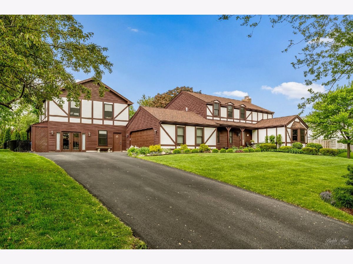Homes Sold Gaslight Algonquin Illinois, 1033 Twisted Oak