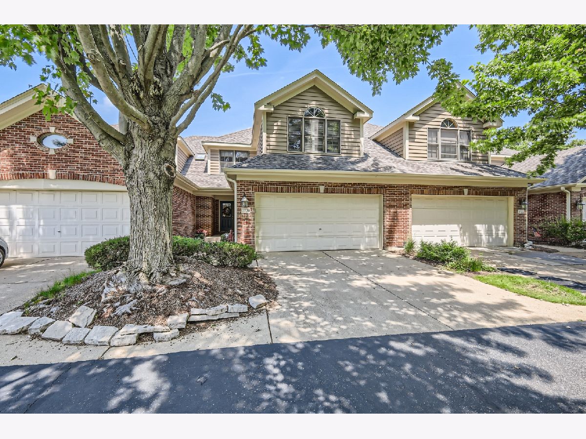 Homes & Townhomes Sold Kingswood St Charles Illinois, 3720 King George