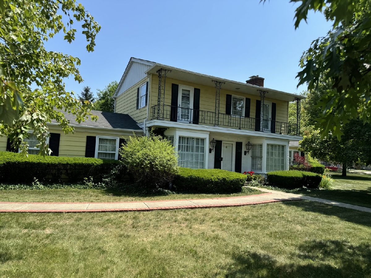 Homes Sold Highlands Northbrook Illinois, 2348 Ash