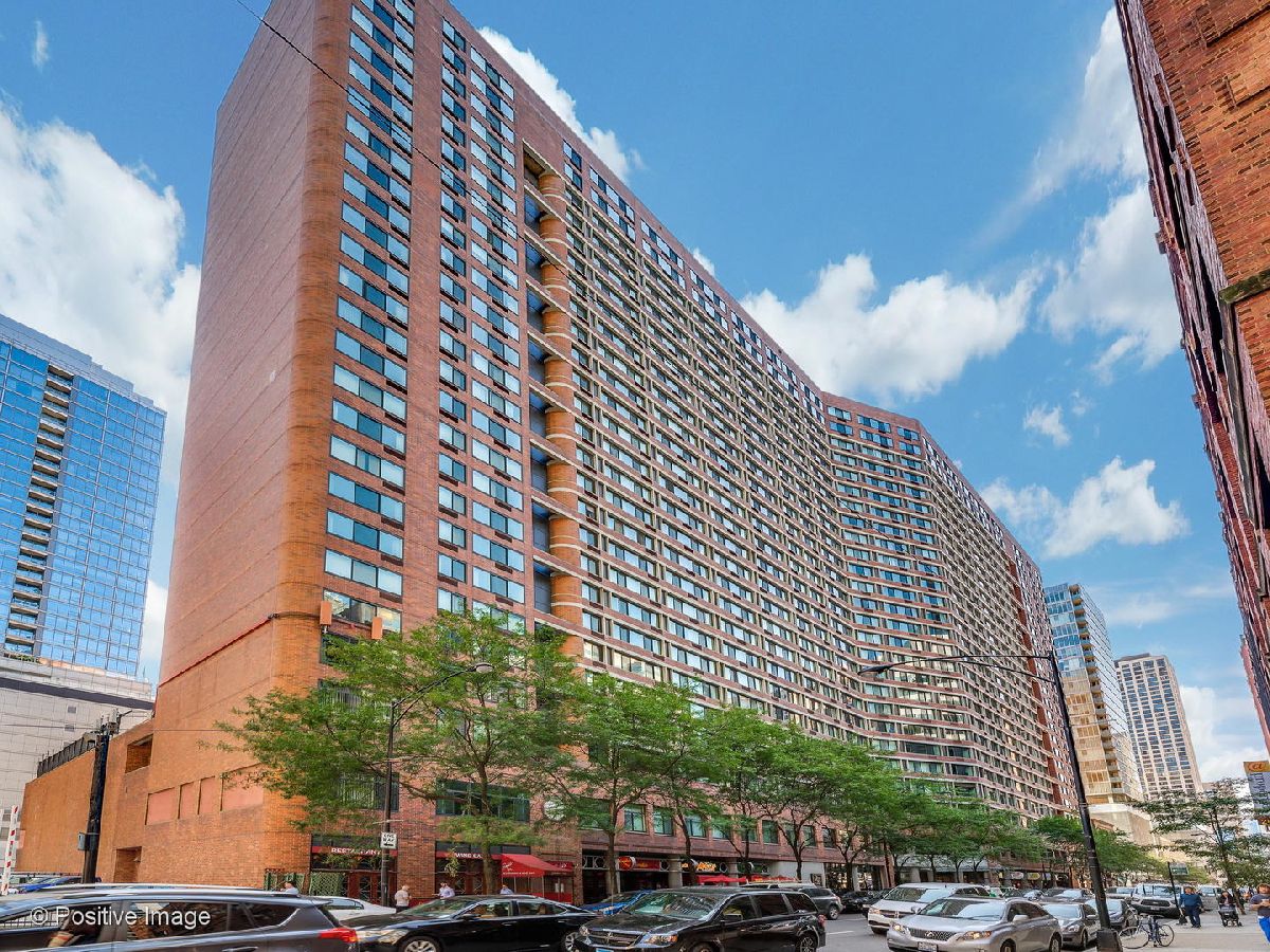 Condominiums Sold Grand Ohio Chicago Illinois, 211 Ohio
