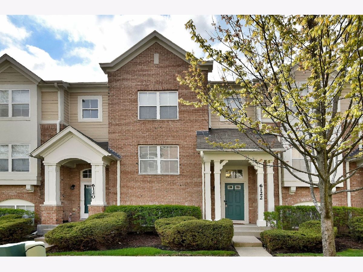 Townhomes & Condos Rented Trafalgar Square Morton Grove Illinois, 6122 Washington