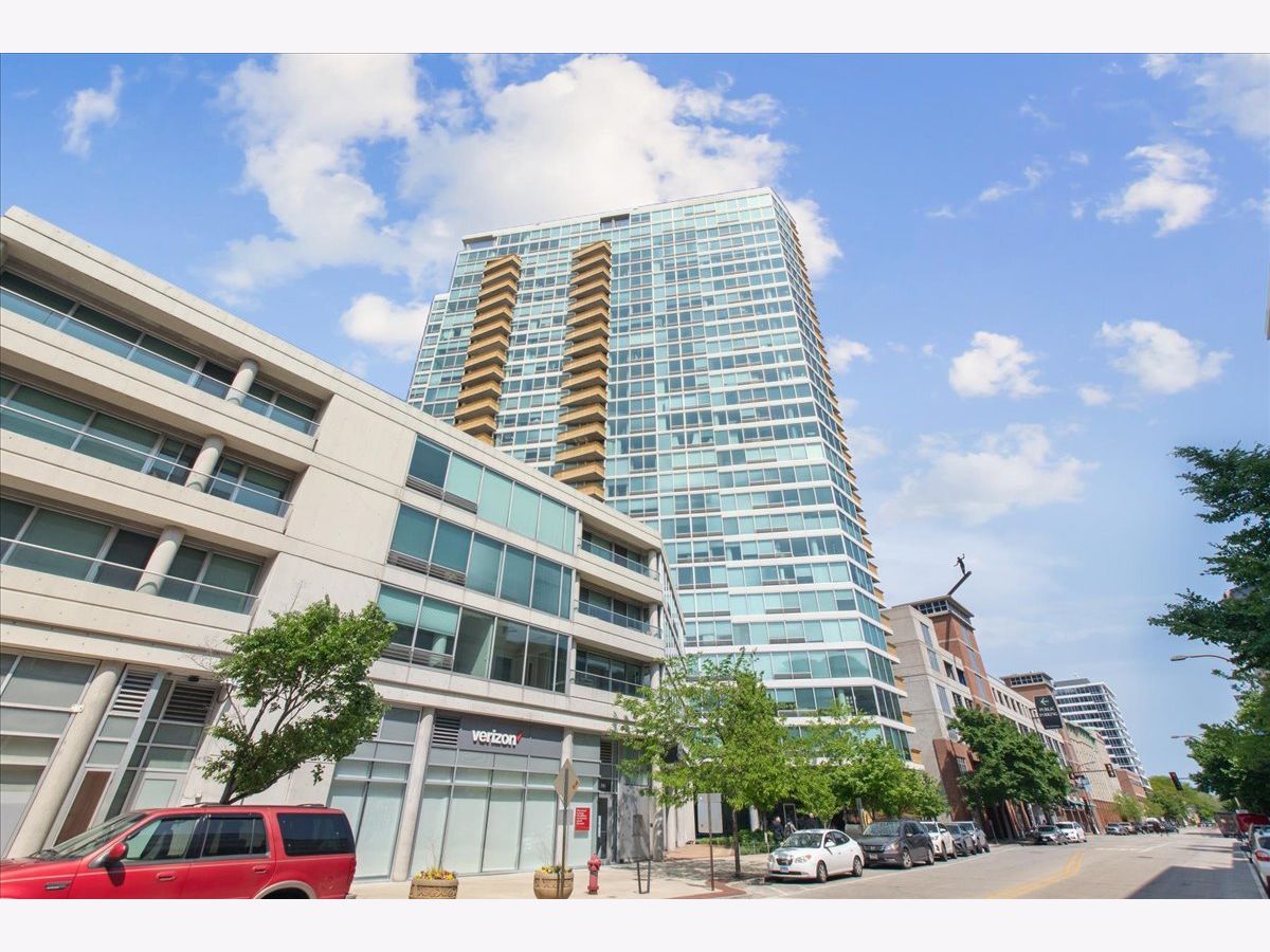 Condominiums Rented Optima Views Evanston Illinois, 1720 Maple