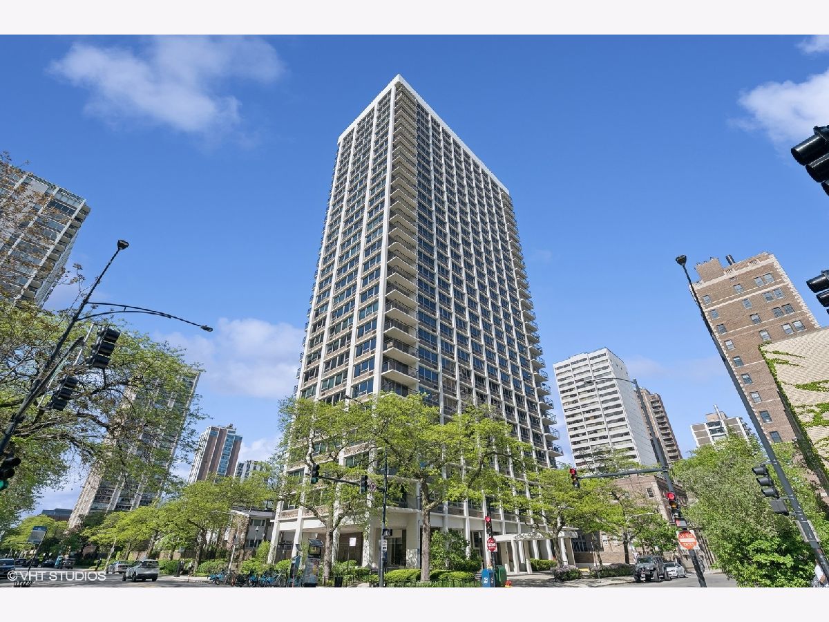 Condominiums Sold Lowell House Chicago Illinois, 88 Schiller